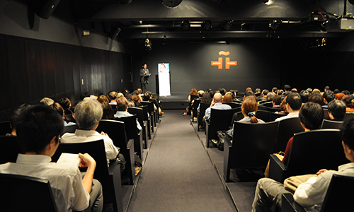 連日満席が続くセルバンテス文化センター（2013年・第8回）Full house at Instituto Cervantes de Tokio(8th, 2013)